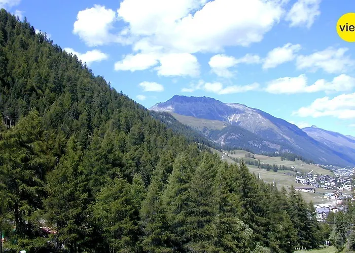 Διαμέρισμα Ruinatsch 67 *