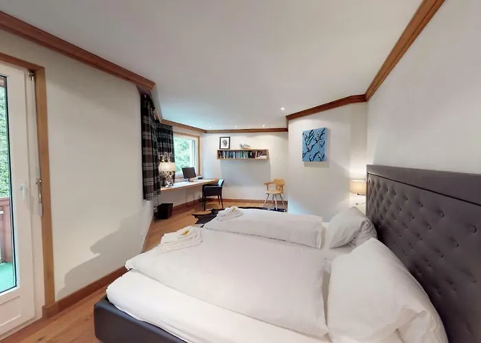 Ruinatsch 67 דירה